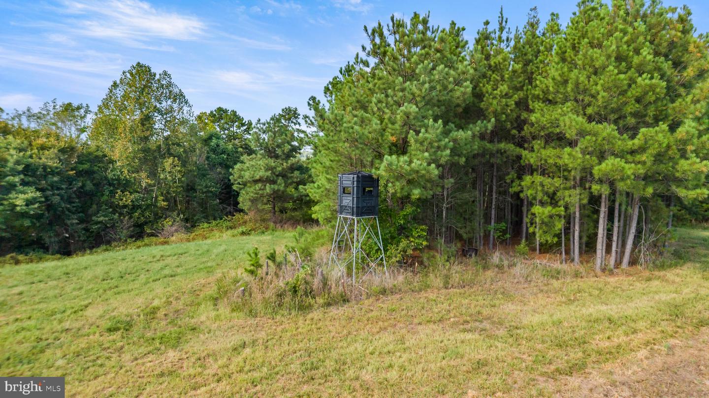 11271 Kentuck Rd Property Photo 36
