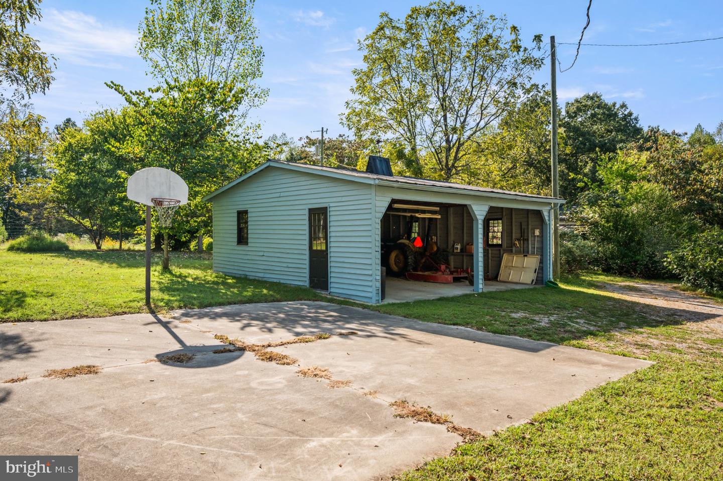 11271 Kentuck Rd Property Photo 69