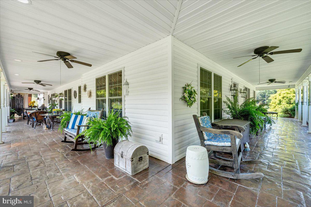 2170 Lone Ivy Rd Property Photo 8