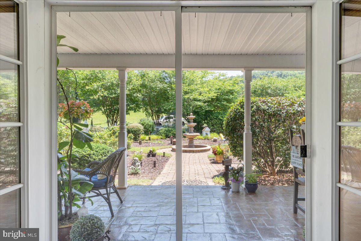 2170 Lone Ivy Rd Property Photo 14