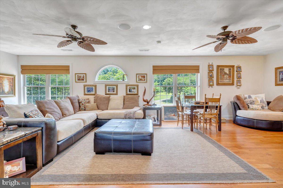 2170 Lone Ivy Rd Property Photo 38