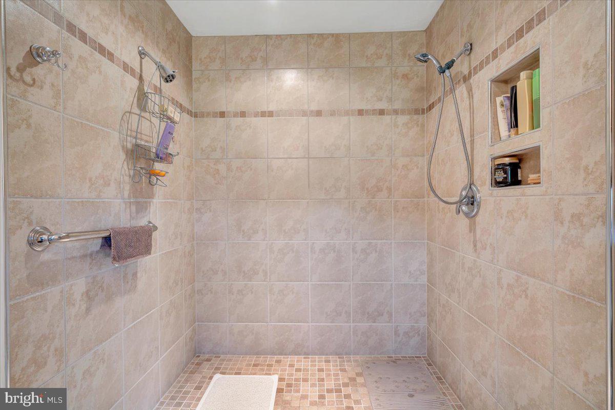 2170 Lone Ivy Rd Property Photo 65