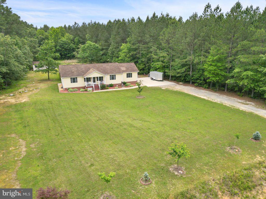 13385 Centerville Rd Property Photo 1