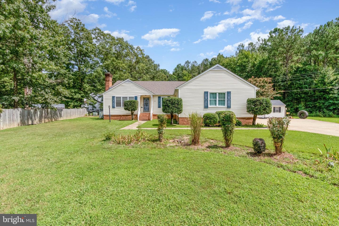 5212 Farmcrest Cir Property Photo 1