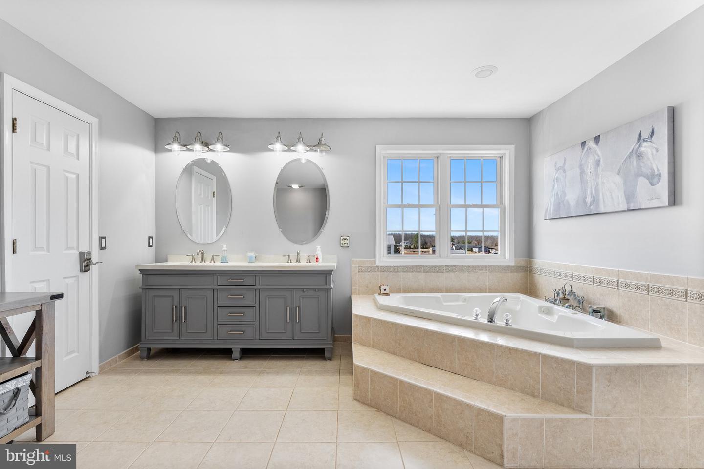 10900 Misty Creek Ct Property Photo 27