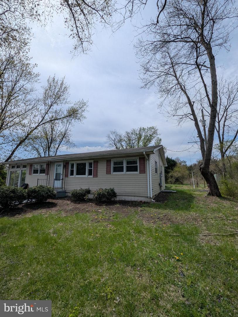 8608 Linton Hall Rd Property Photo 1