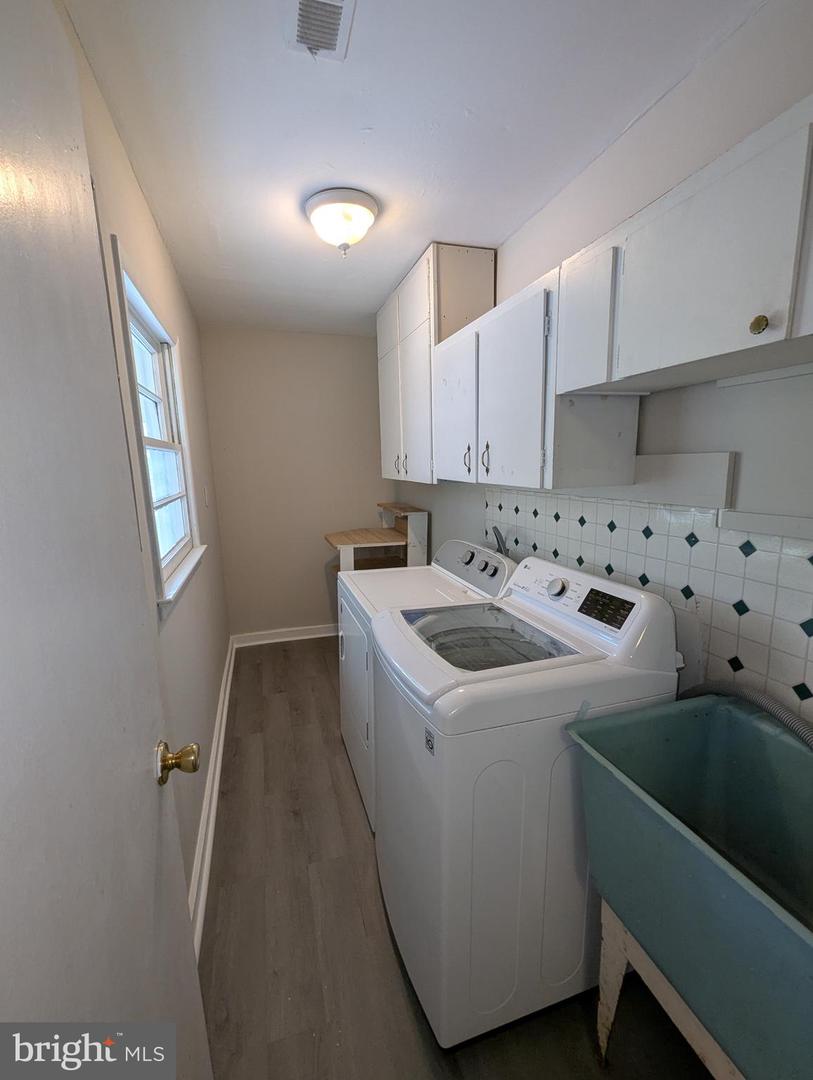 8608 Linton Hall Rd Property Photo 12