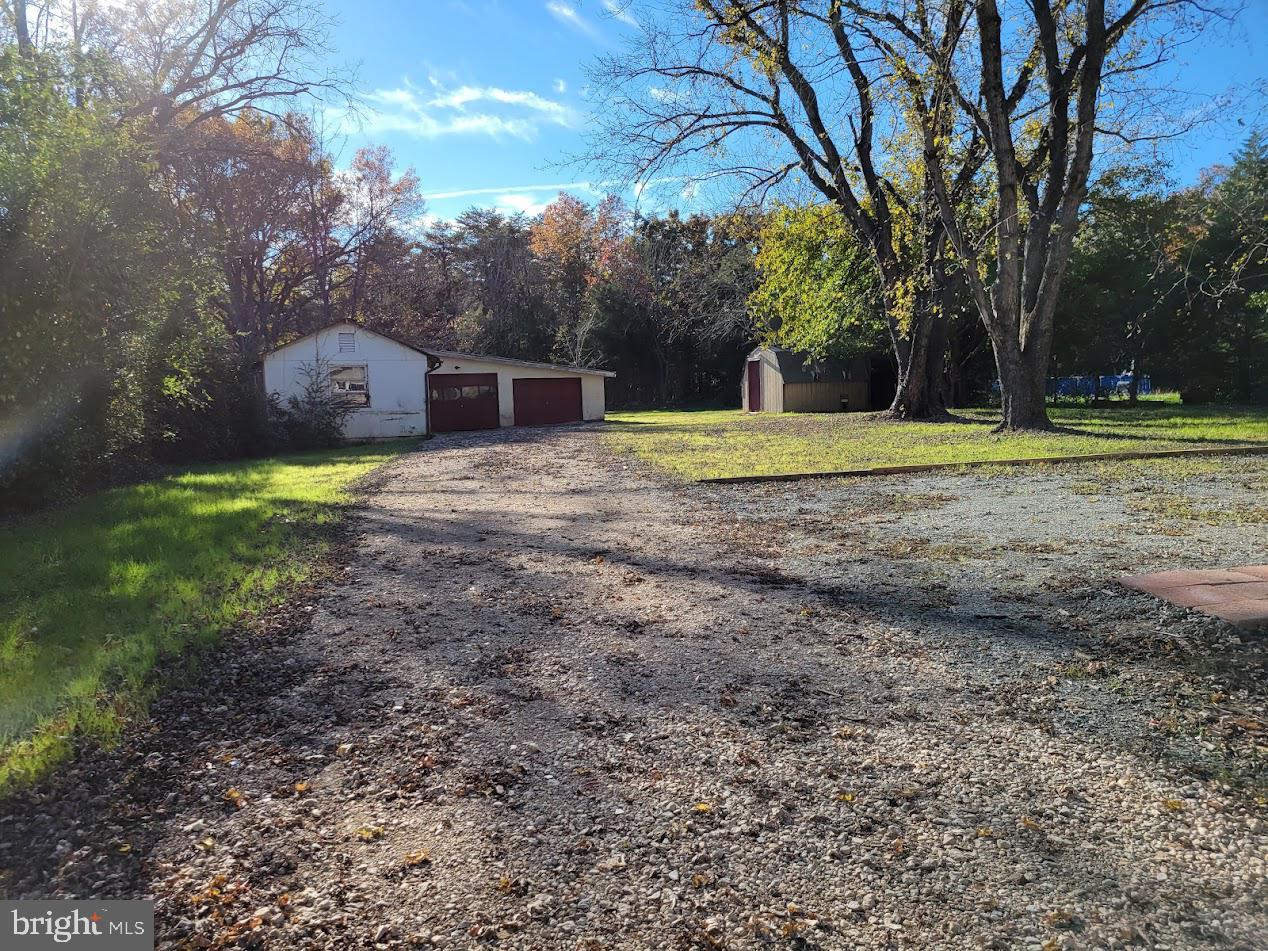 8608 Linton Hall Rd Property Photo 25