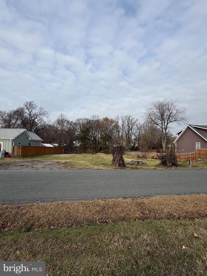 1216 Easy St Property Photo 2