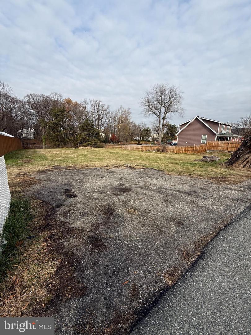 1216 Easy St Property Photo 3