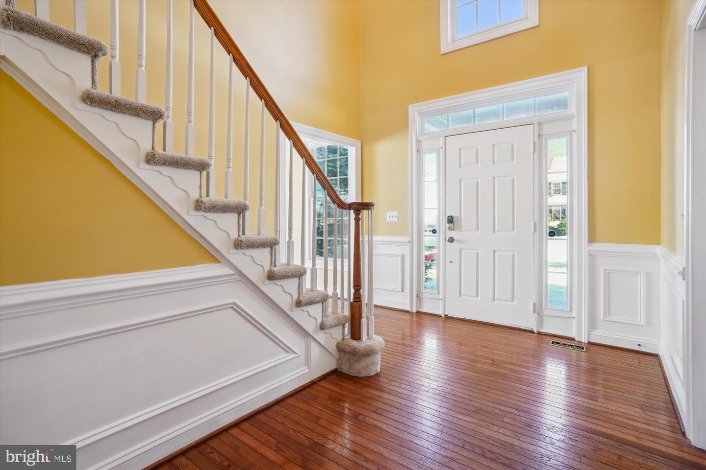 16028 Kings Mountain Road Property Photo 3