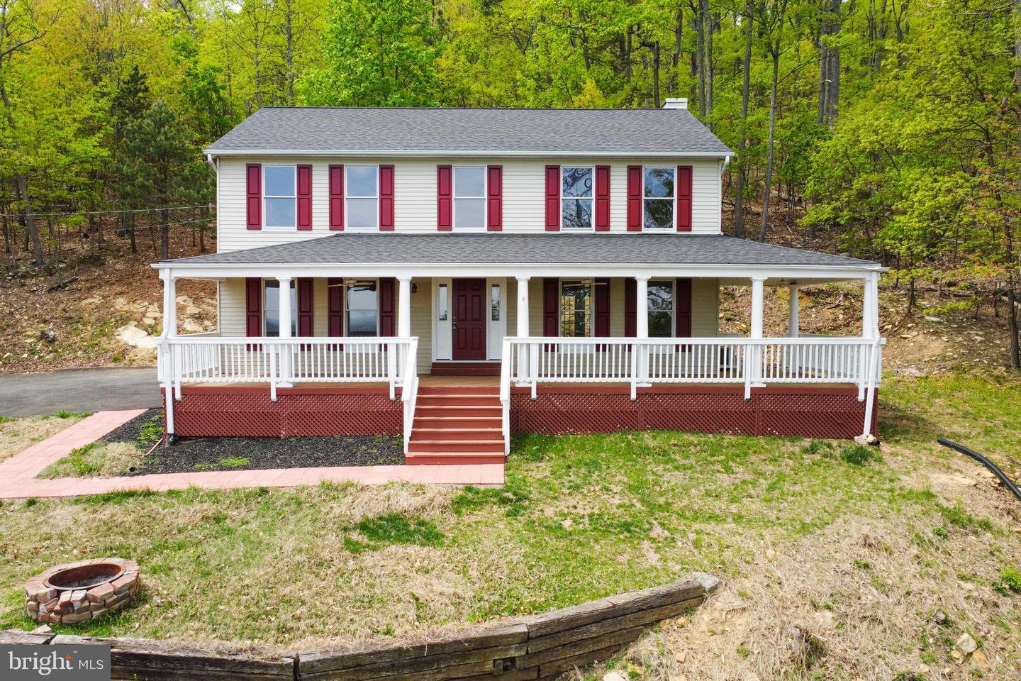 2112 Gore Dr Property Photo 2