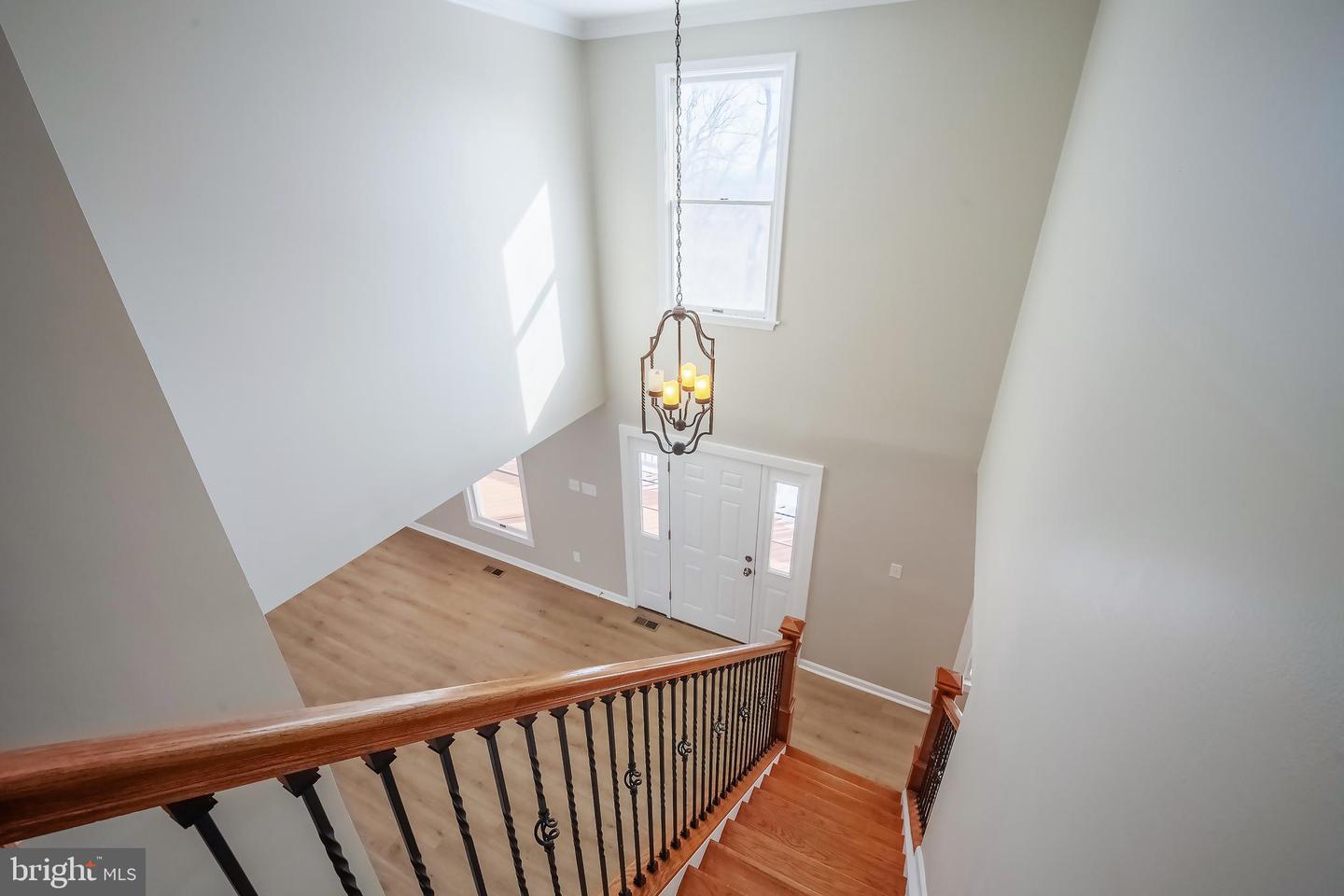 2112 Gore Dr Property Photo 6