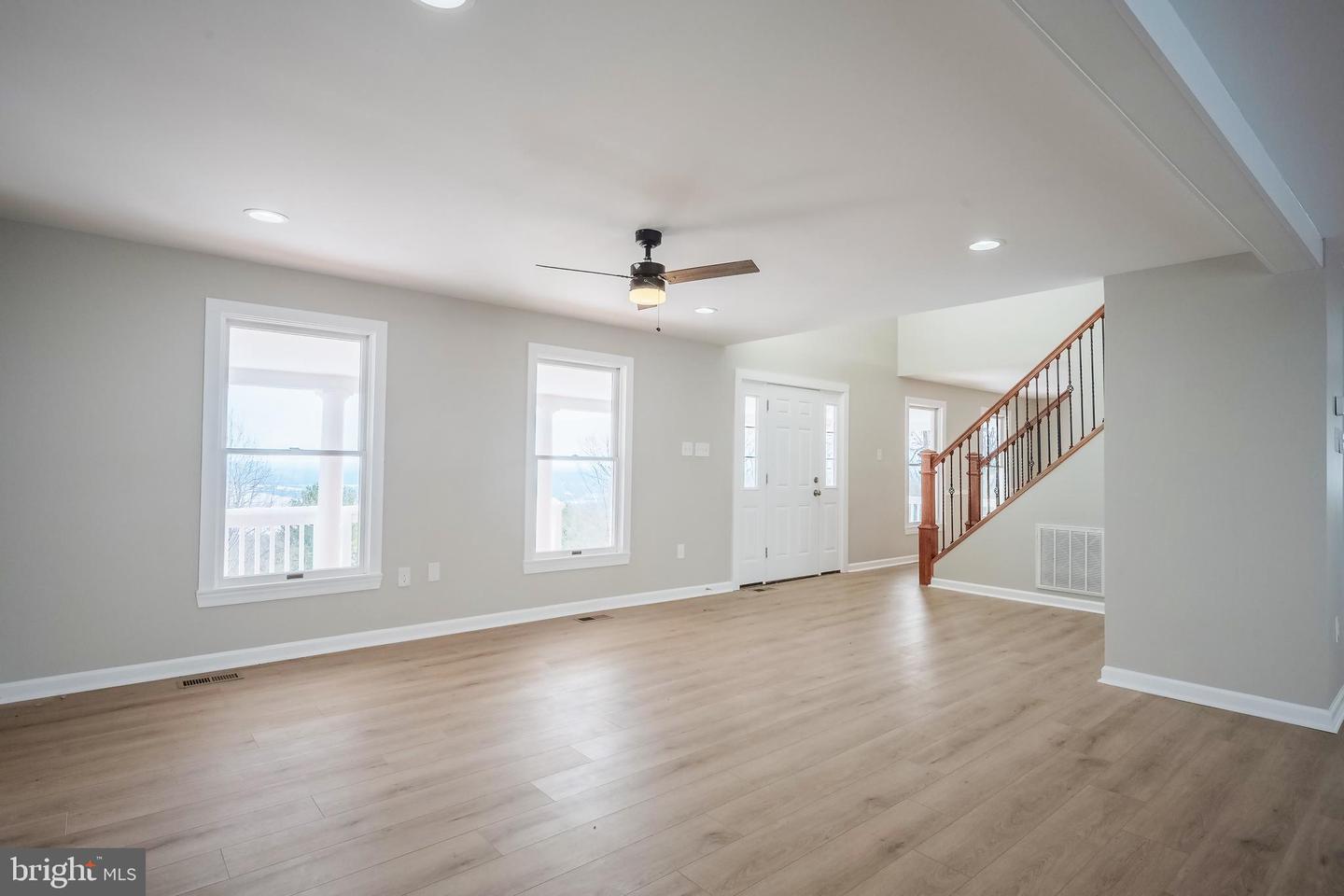 2112 Gore Dr Property Photo 12
