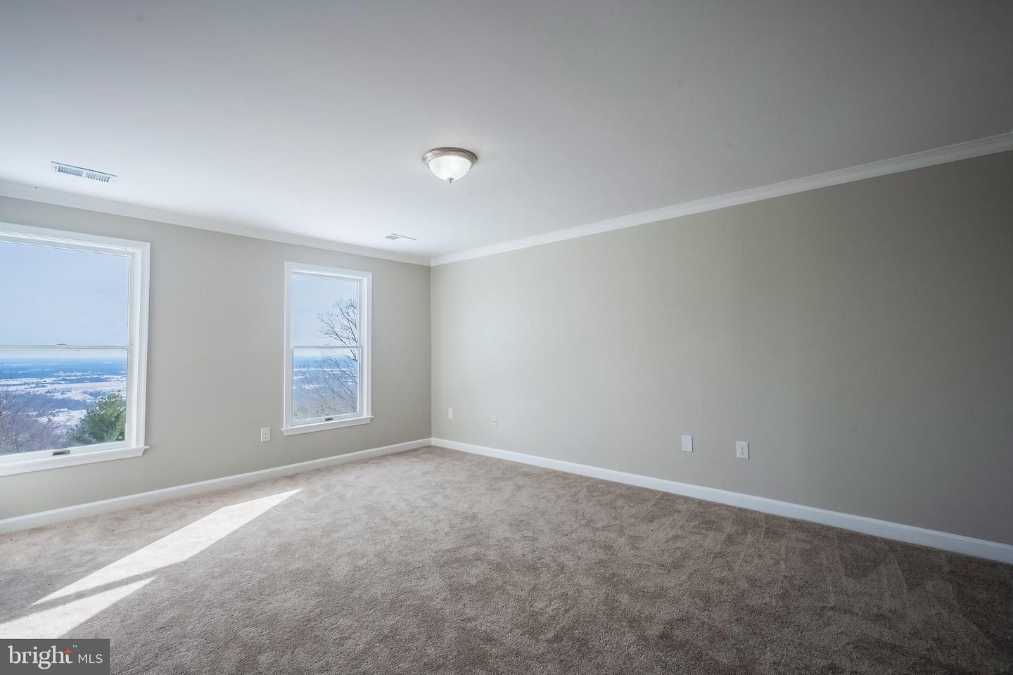 2112 Gore Dr Property Photo 24