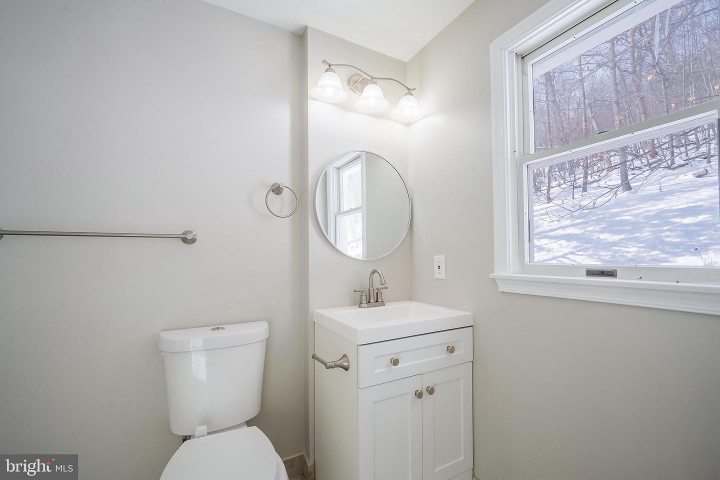 2112 Gore Dr Property Photo 32