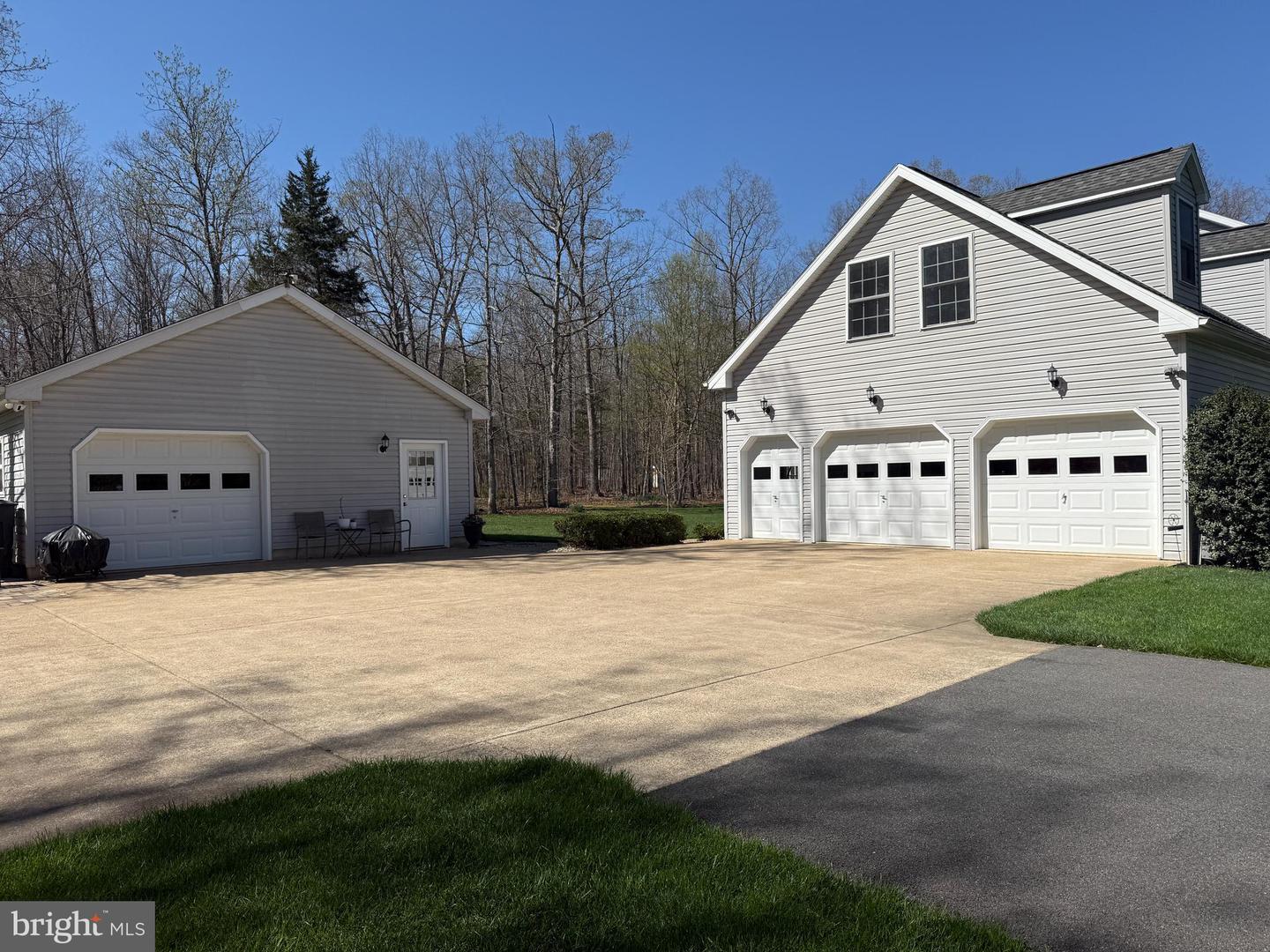 11851 Meadow Green Ct Property Photo 11