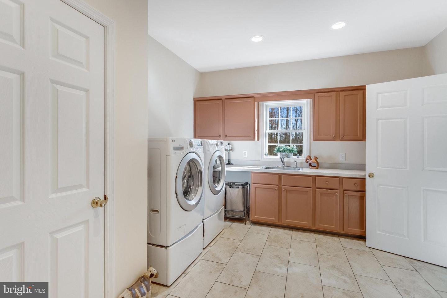 11851 Meadow Green Ct Property Photo 28