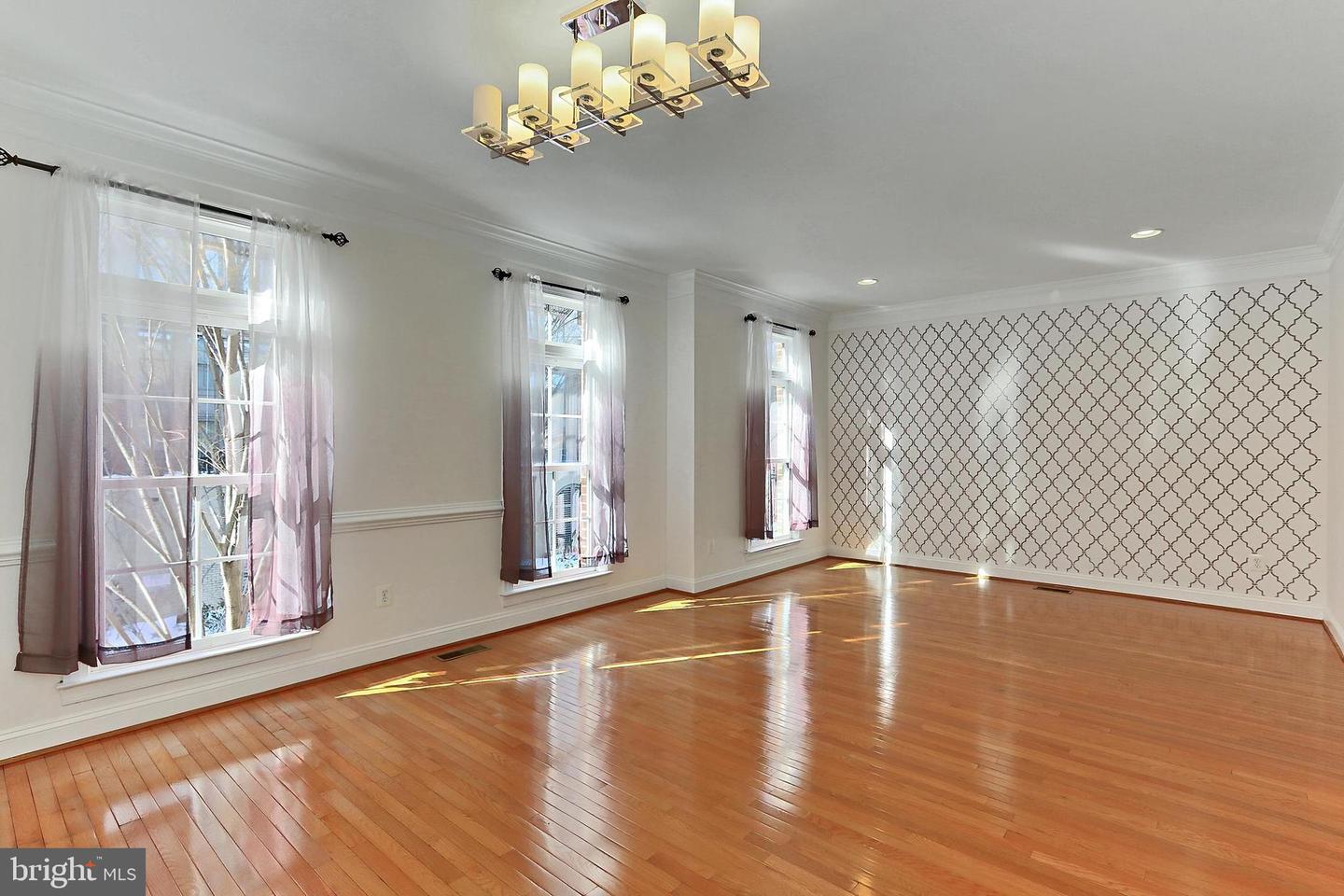 476 Harbor Side St Property Photo 12