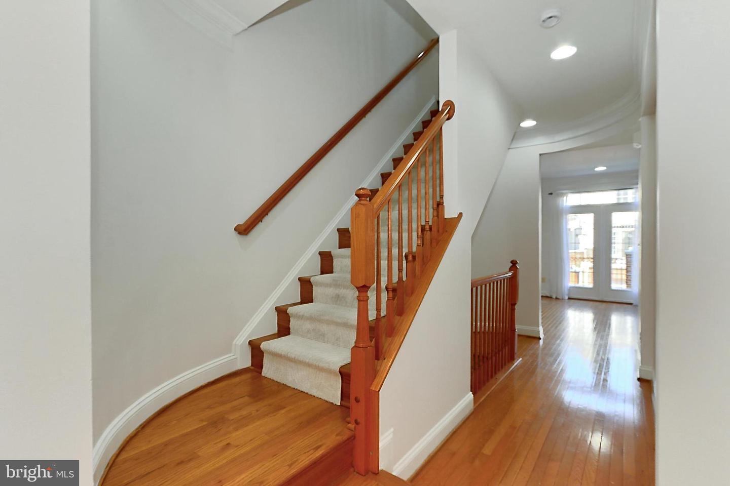 476 Harbor Side St Property Photo 16