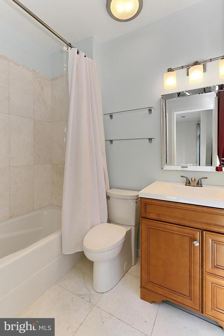 476 Harbor Side St Property Photo 25