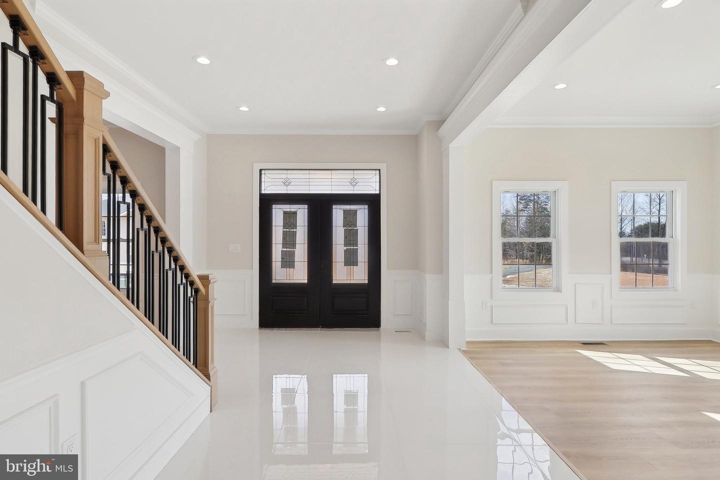 5660 Hoadly Rd Property Photo 6