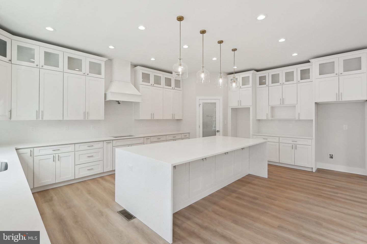 5660 Hoadly Rd Property Photo 19