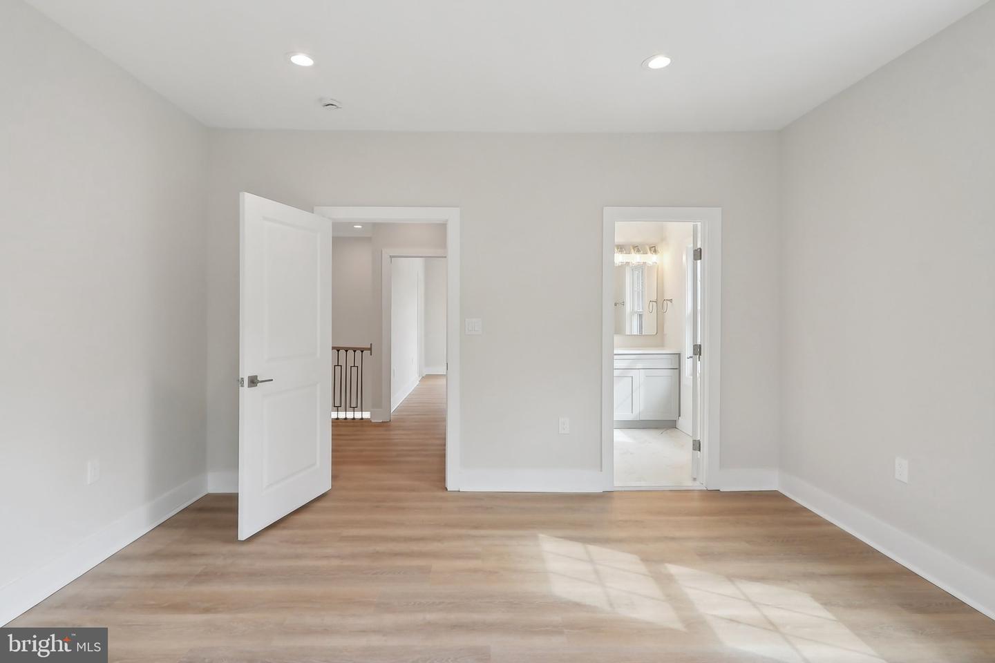 5660 Hoadly Rd Property Photo 48