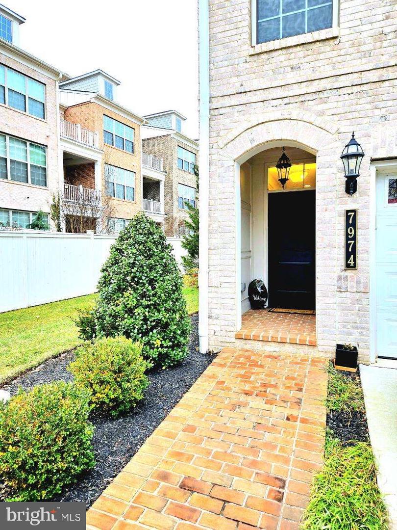 7974 Turtle Creek Cir Property Photo 3