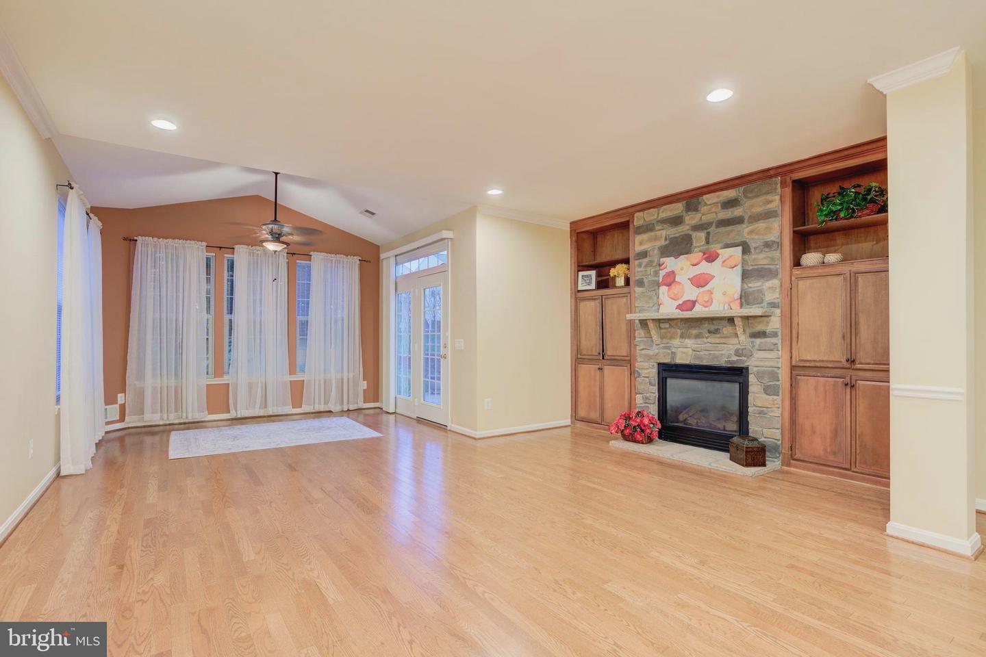 4034 Lunar Eclipse Dr Property Photo 17