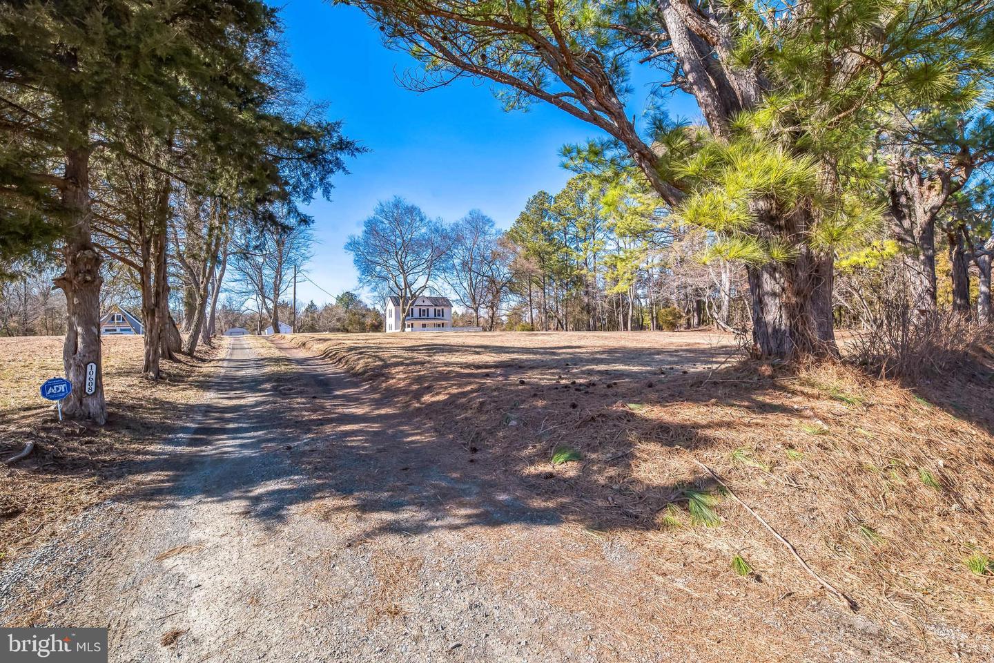 10608 Schaeffer Ln Property Photo