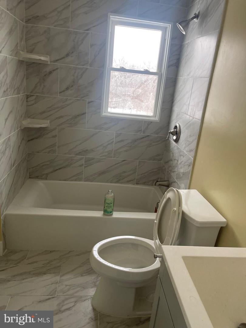 8356 Wellington Rd Property Photo 23