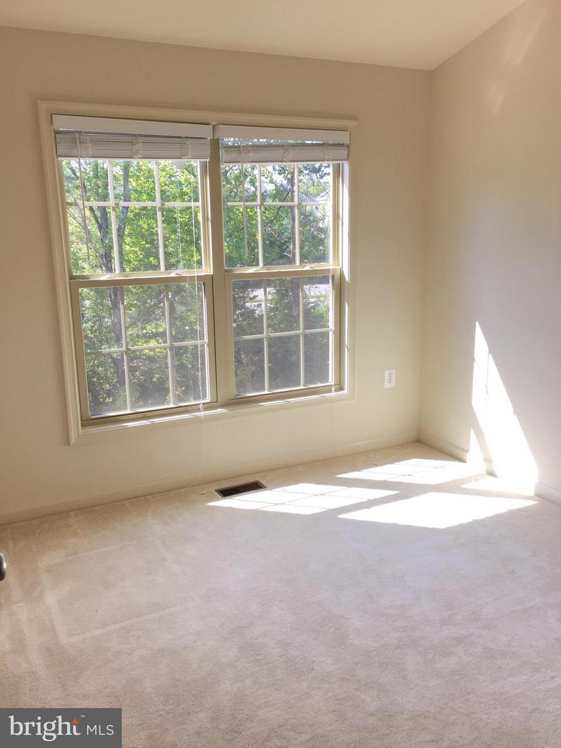 15981 Marsh Pl Property Photo 16