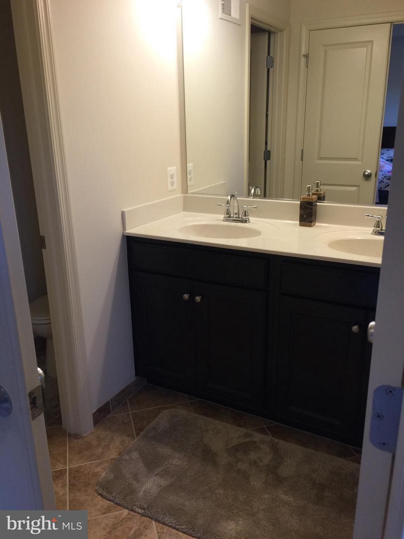 15981 Marsh Pl Property Photo 22
