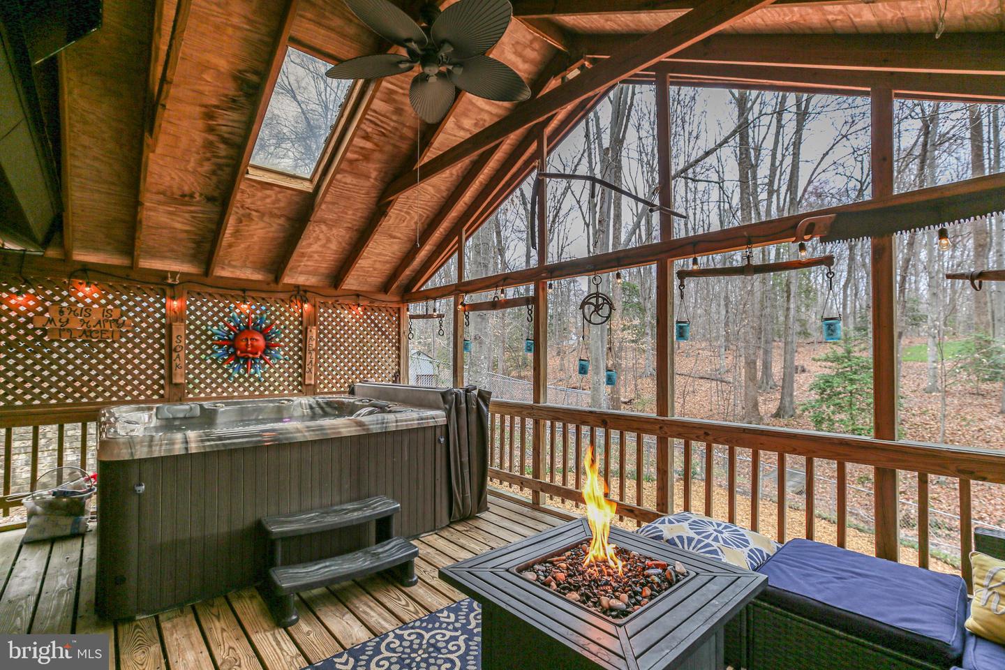10831 Moore Dr Property Photo 35