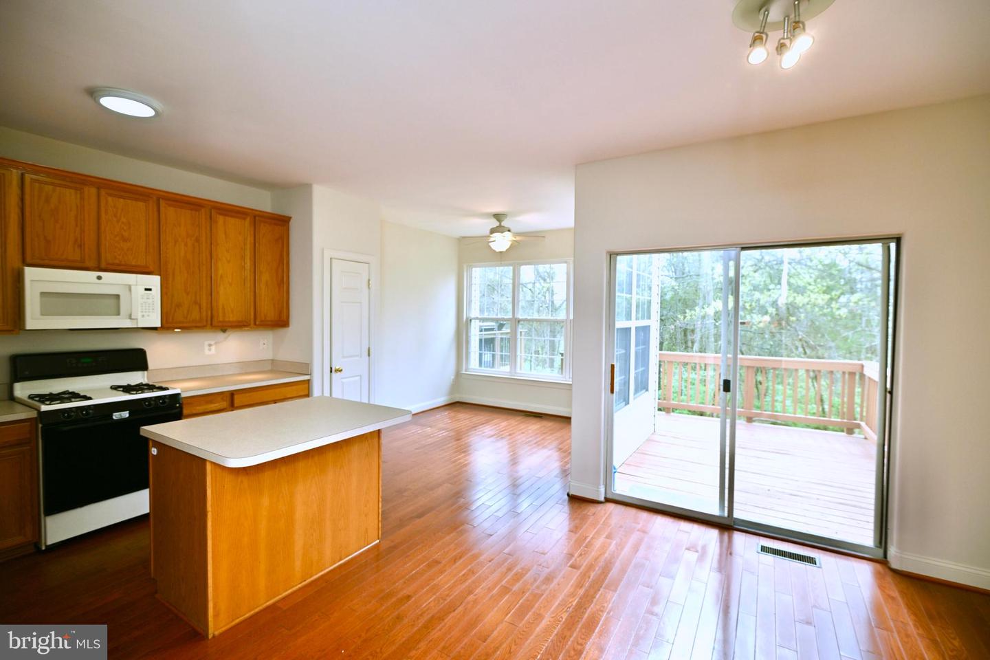 8727 Chorley Way Property Photo 11