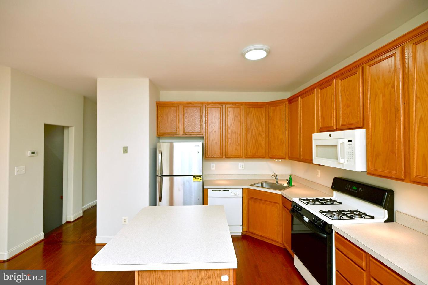 8727 Chorley Way Property Photo 12