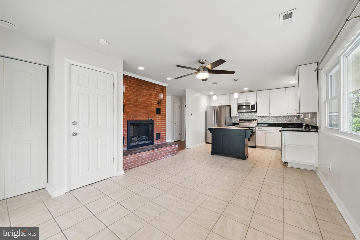 3993 Orange St Property Photo 11