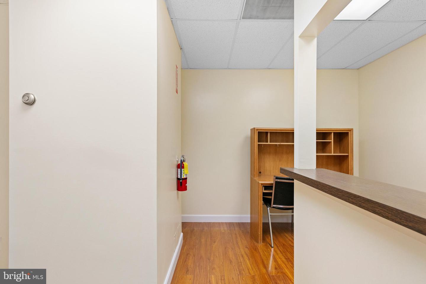 14904 Richmond Hwy #310 Property Photo 9