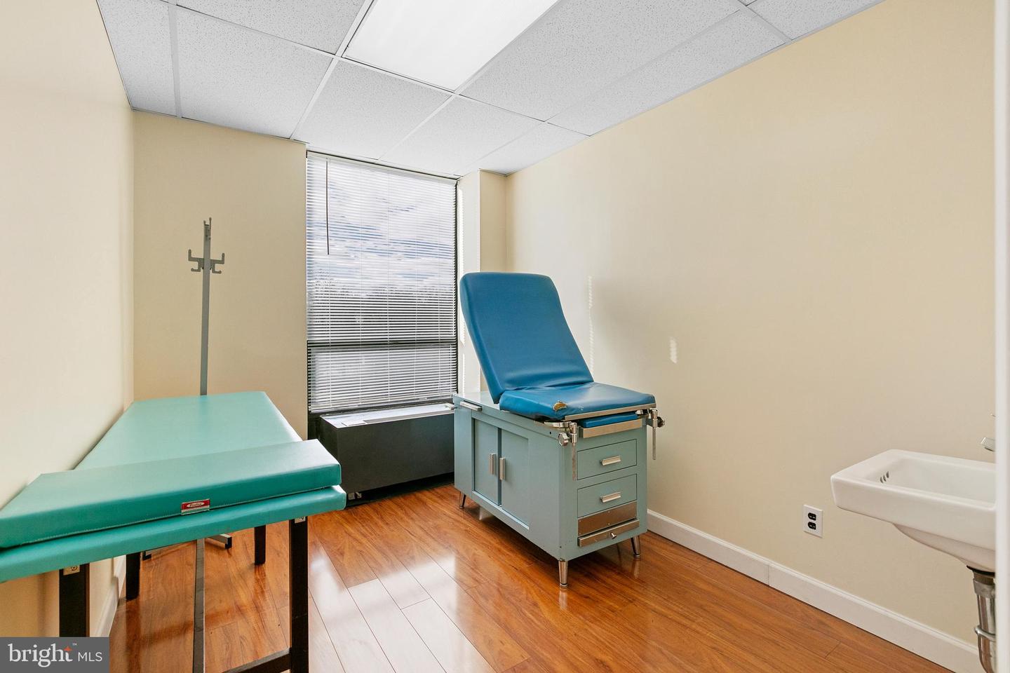 14904 Richmond Hwy #310 Property Photo 20