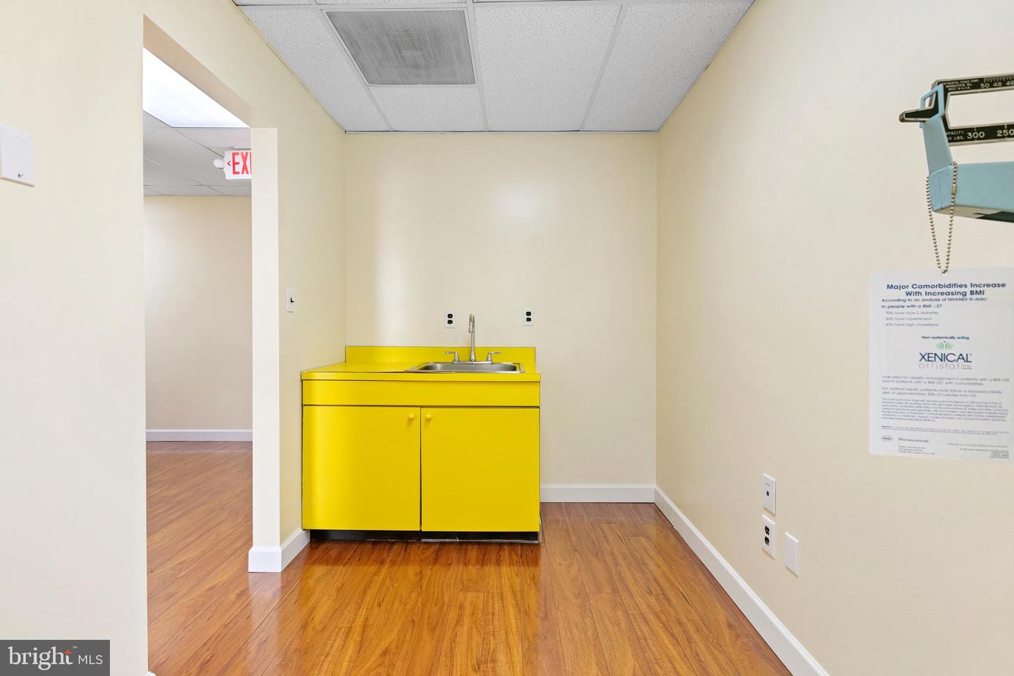 14904 Richmond Hwy #310 Property Photo 23