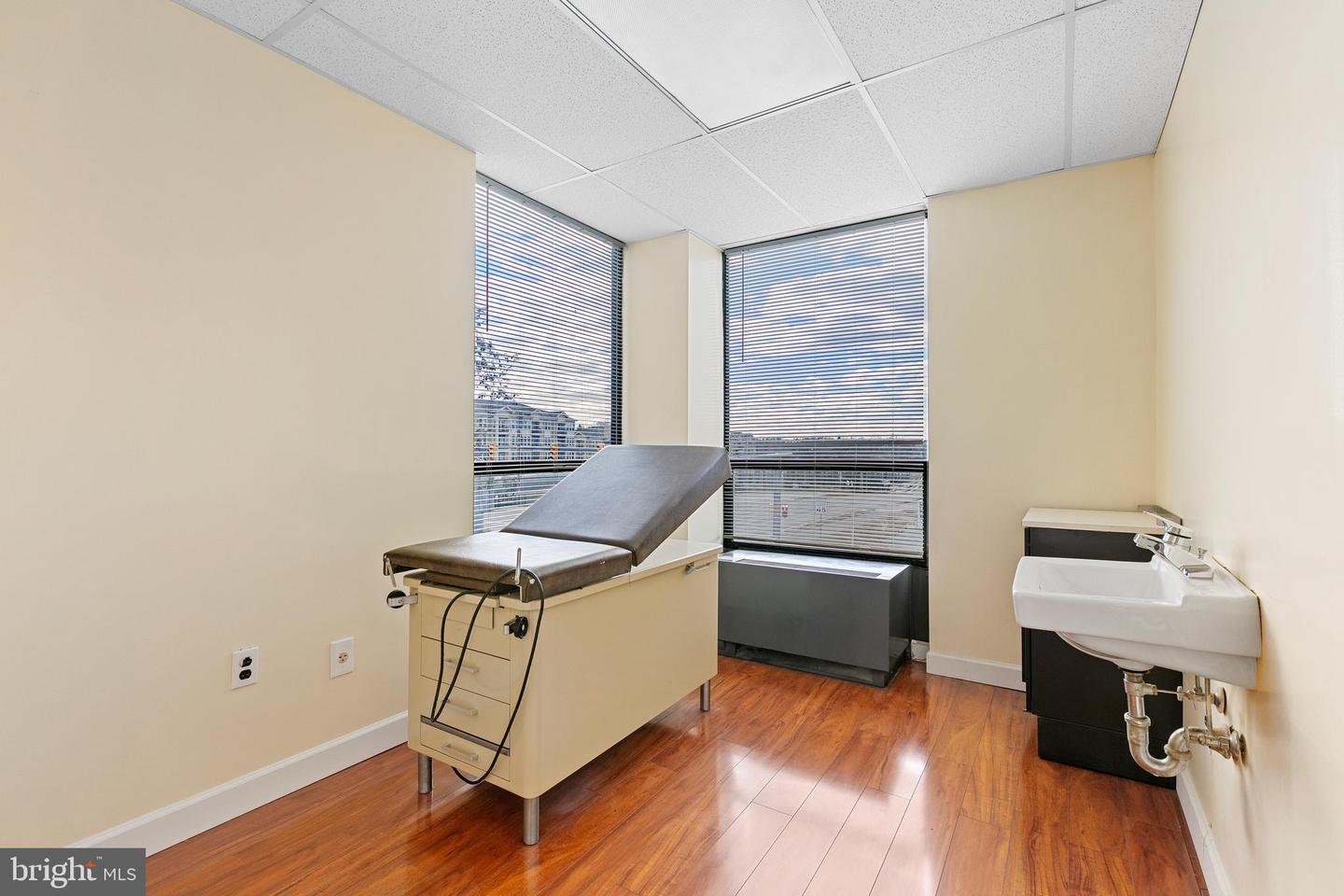 14904 Richmond Hwy #310 Property Photo 28