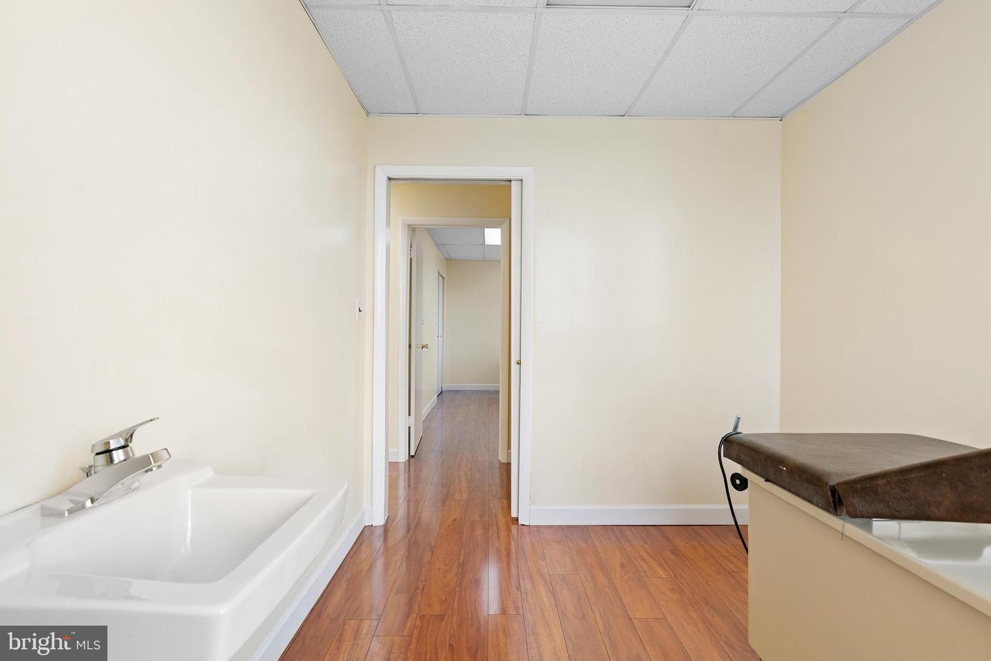 14904 Richmond Hwy #310 Property Photo 29