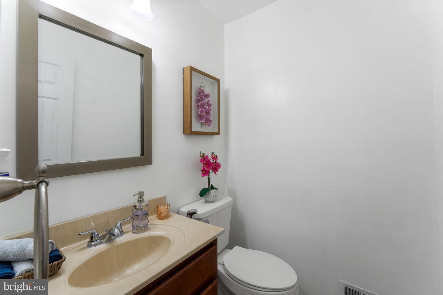 3863 Oriole Ct Property Photo 15