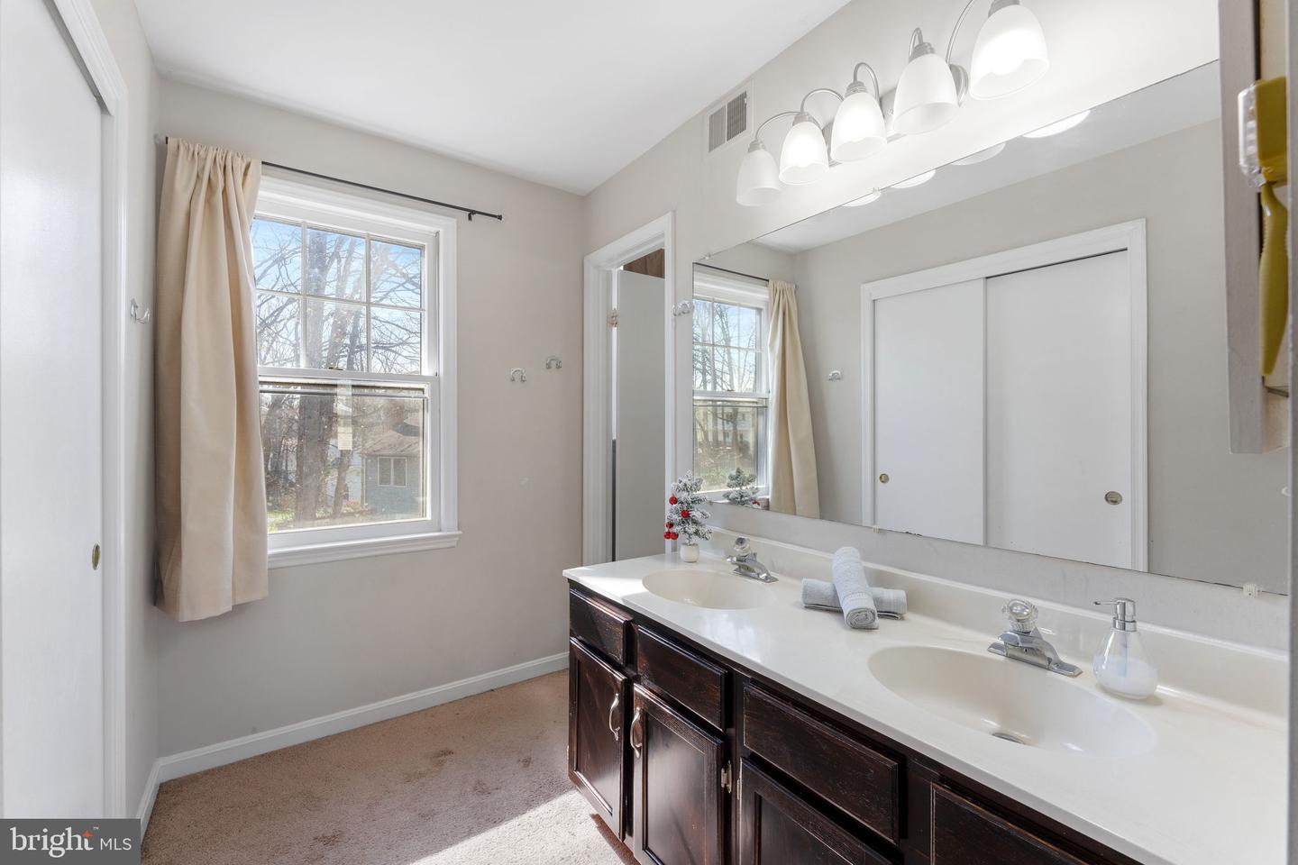 3863 Oriole Ct Property Photo 22