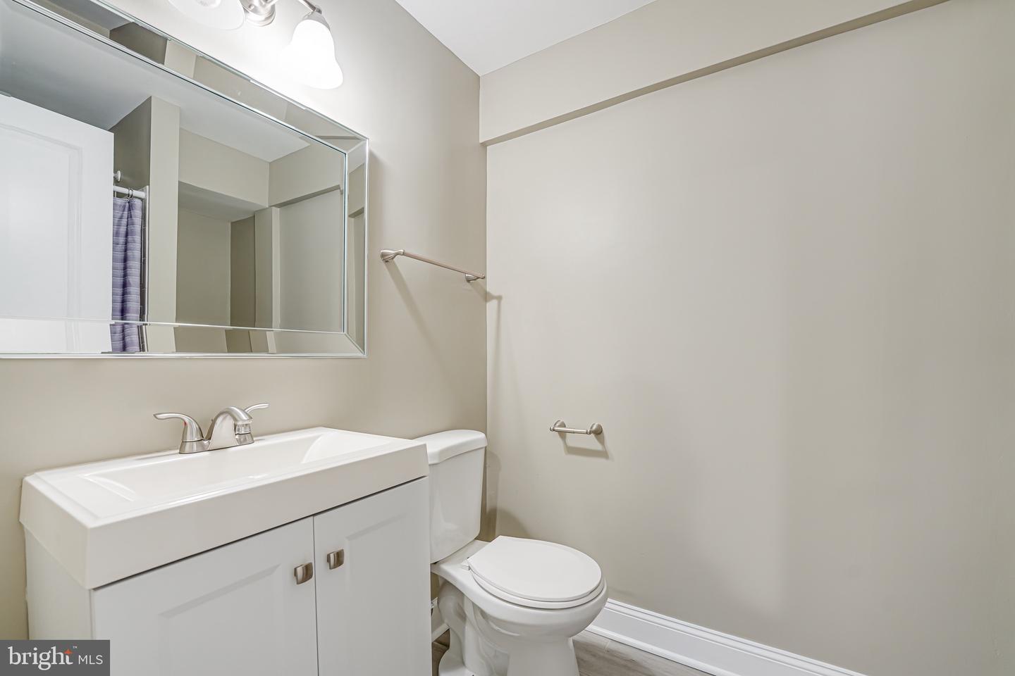 15592 Northgate Dr Property Photo 16