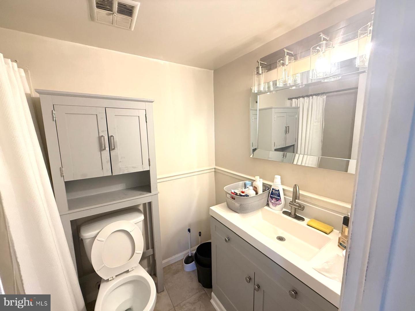 1602 Renate Drive #202 Property Photo 4