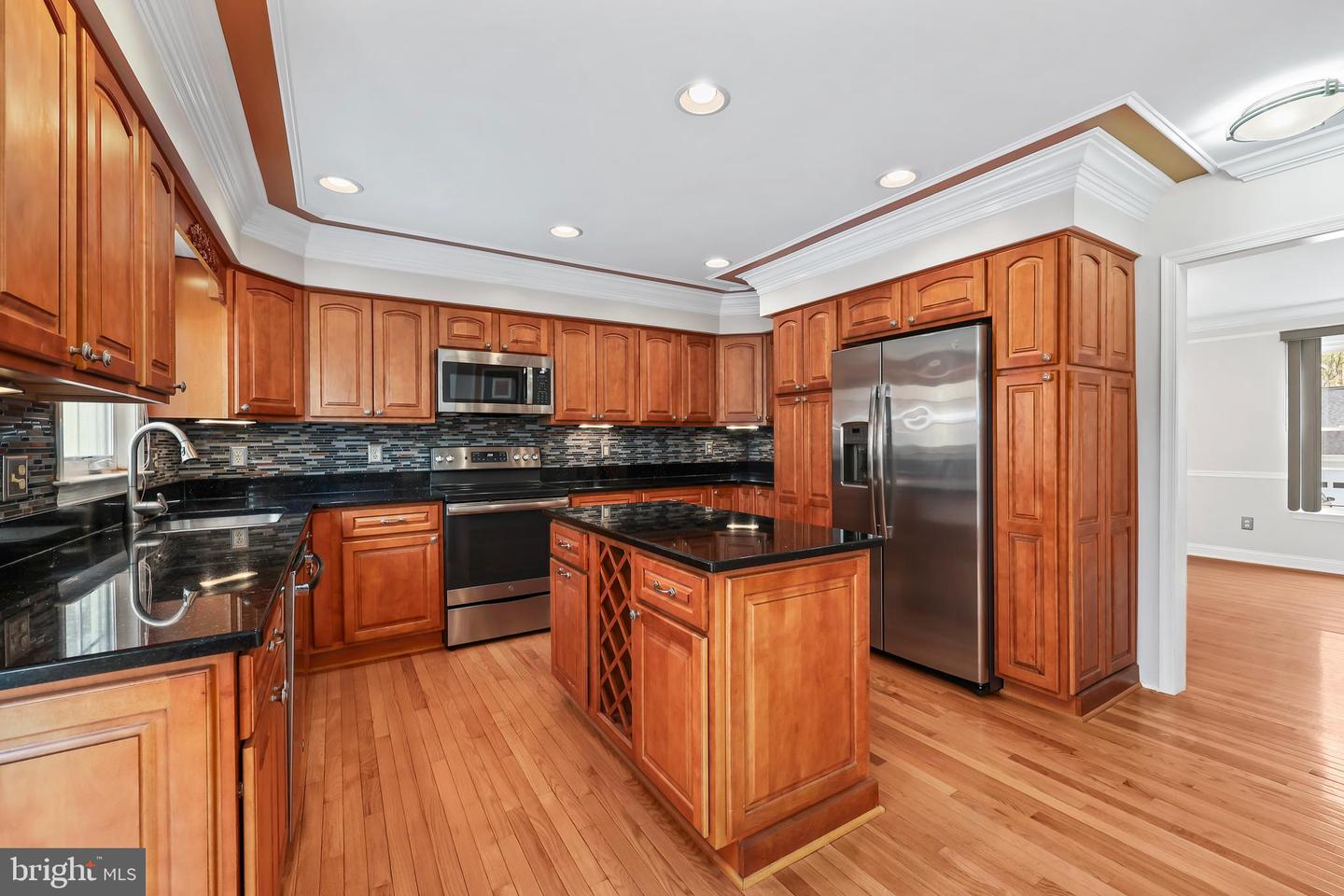 15422 Beachview Dr Property Photo 8