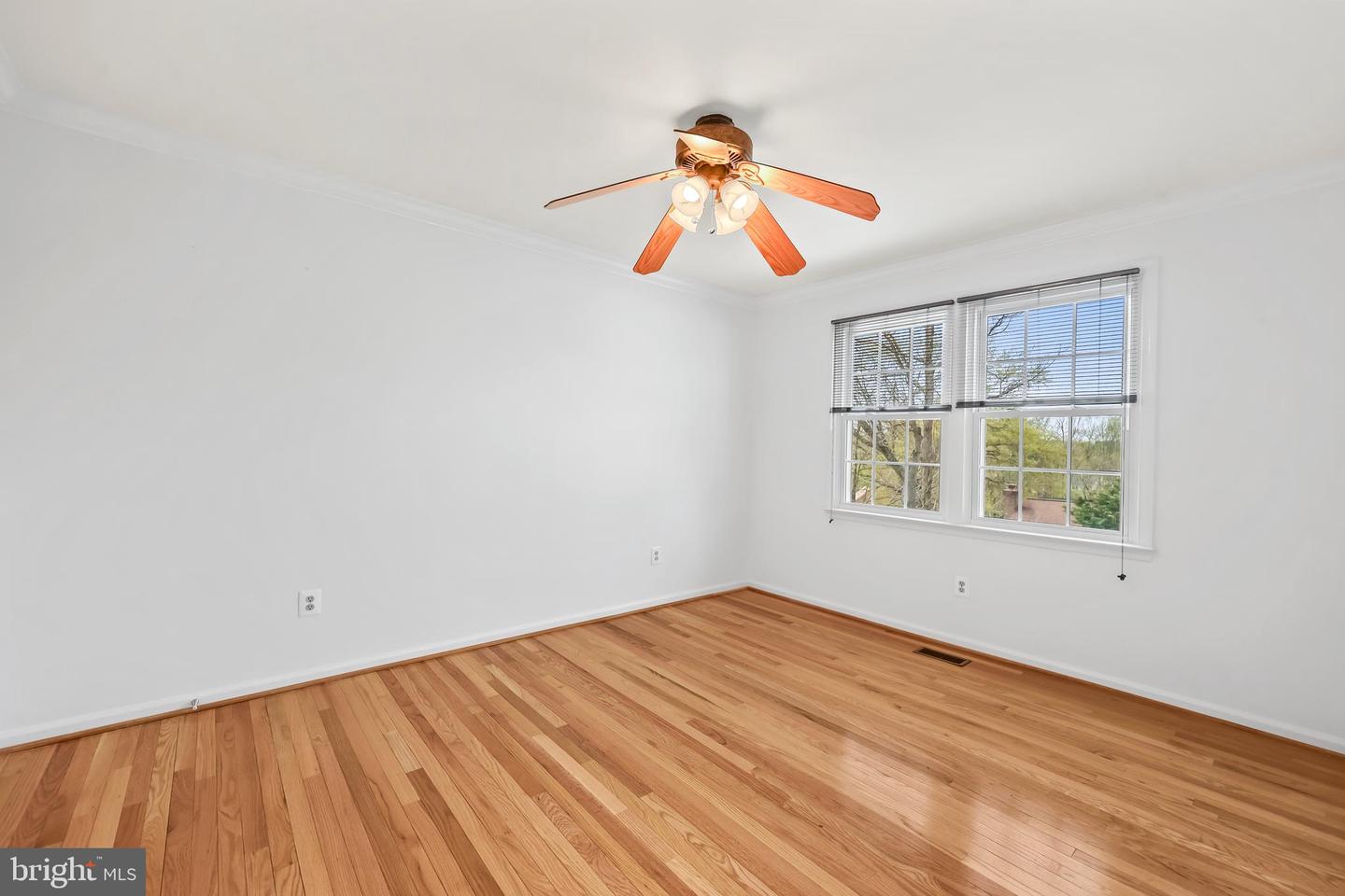 15422 Beachview Dr Property Photo 26