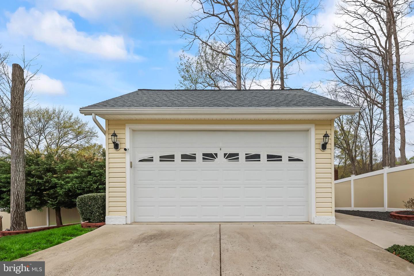 15422 Beachview Dr Property Photo 47